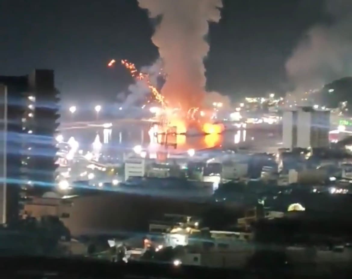 Venezuela’da OHAL: ABD’ye Karşı Savunma Çağrısı - Galeri 1