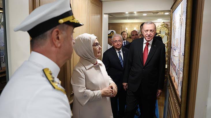 Savarona’da Sessiz Vefa: Erdoğan Çifti Atatürk’ün Mirasına Saygı Duruşunda