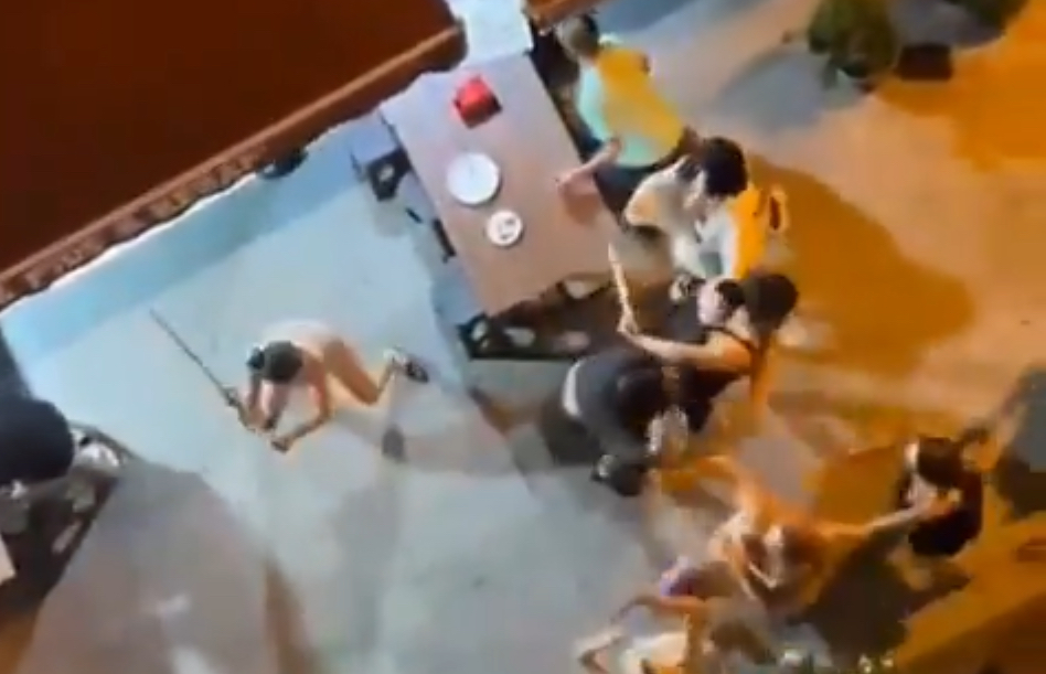 Taksim’de Şiddet Olayı: Bir Kişi, Sekiz Kişilik Grubun Saldırısına Uğradı!