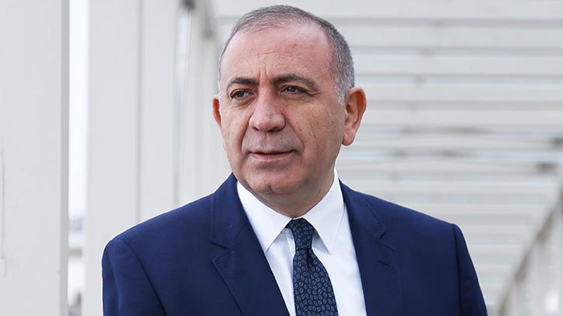 Gürsel Tekin’den İl Başkanlığı Hamlesi: “Pazartesi 12.00’de o koltukta olacağım”