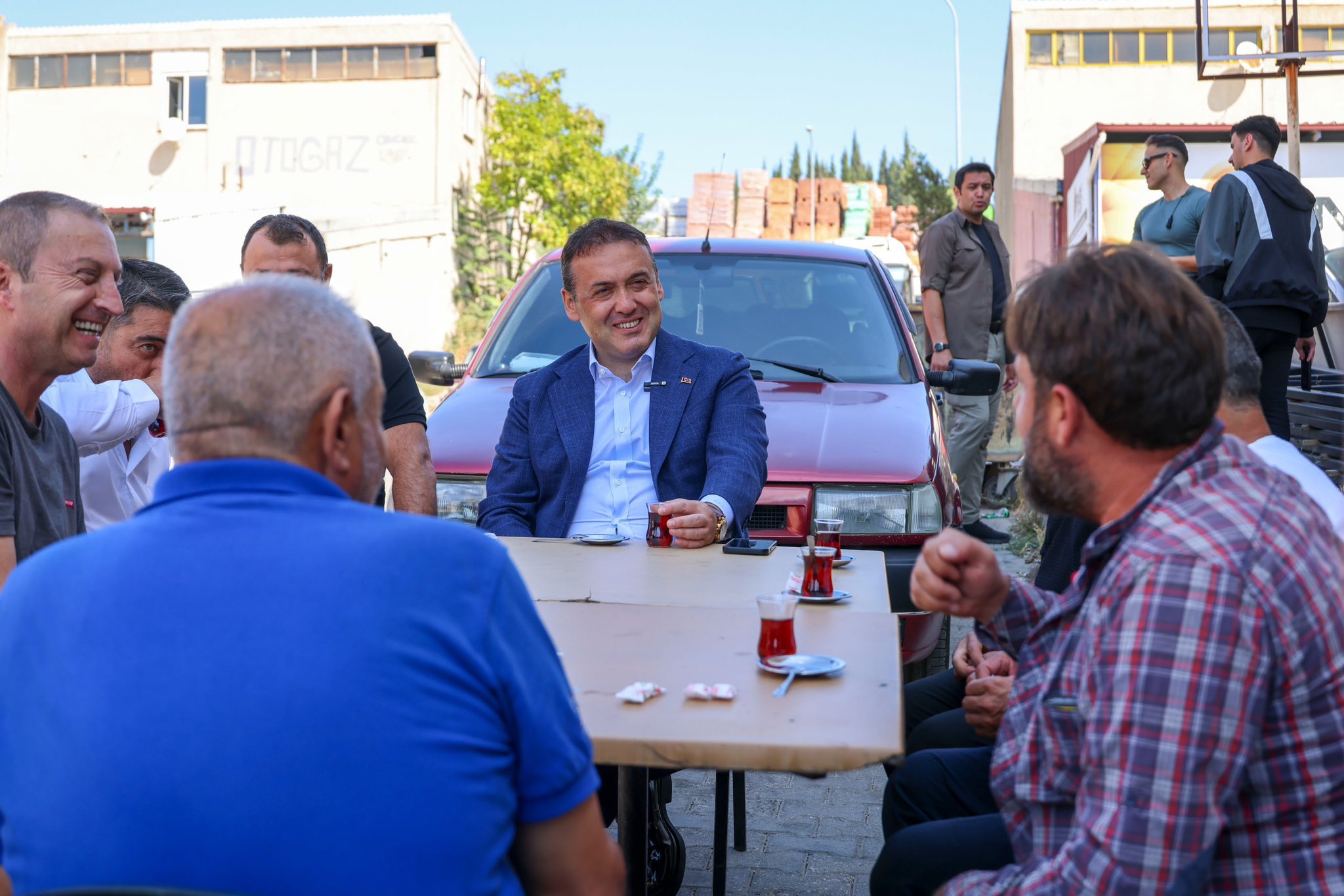 Bilecik’te Devletin Yüzü Sokakta: Vali Faik Oktay Sözer Halkla Birebir Temasta