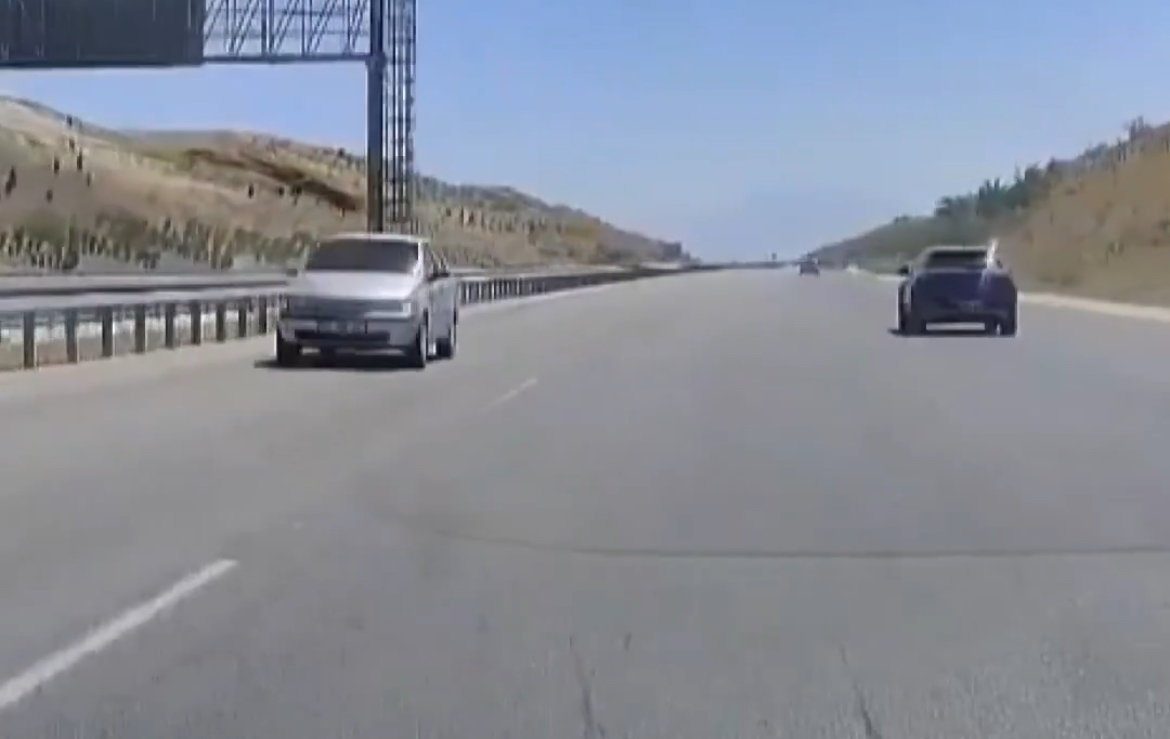 Dinlenme Tesisinde Arkadaşını Unuttu, Ters Yönde Trafiği Tehlikeye Attı