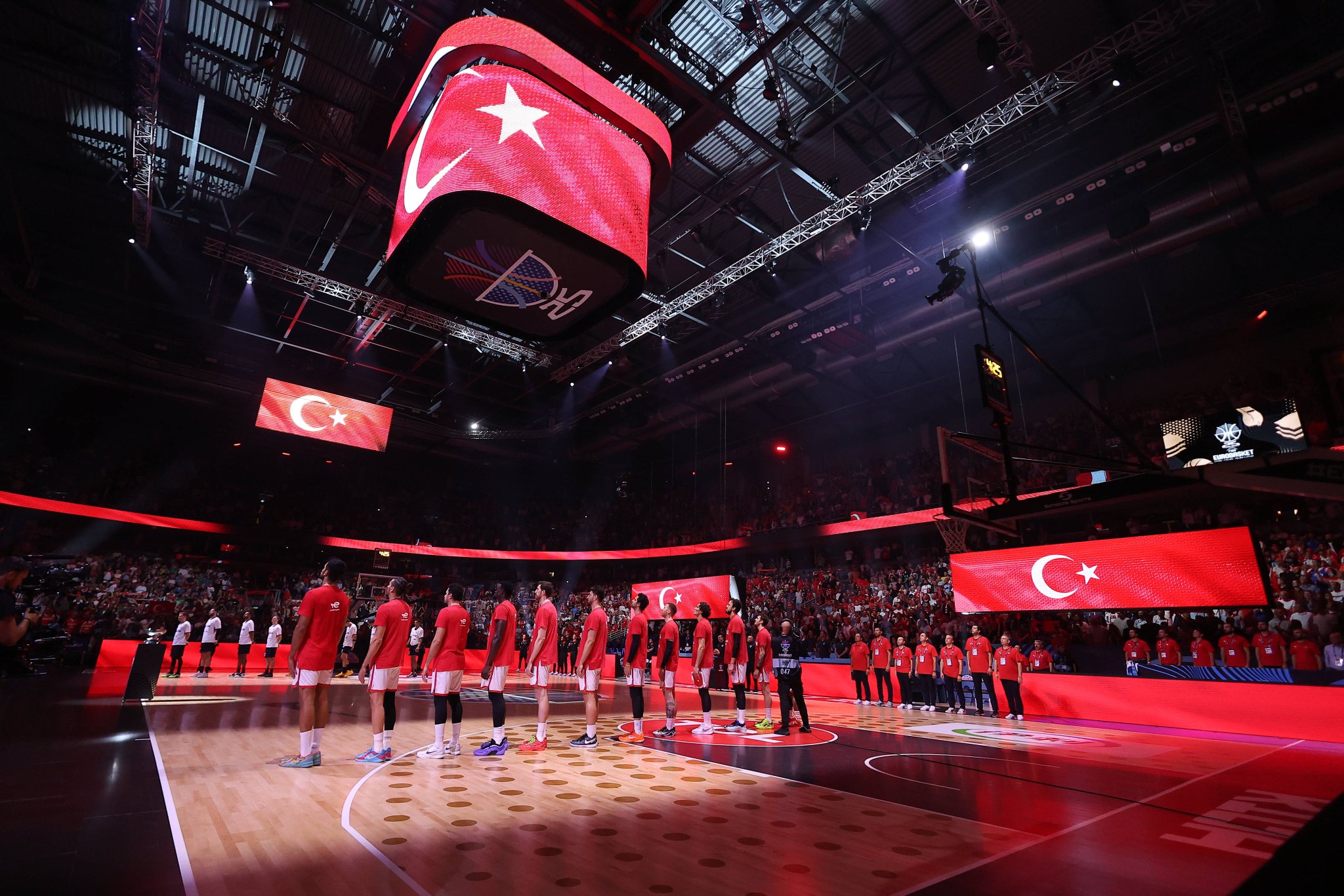 12 Dev Adam Avrupa İkincisi: Mücadeleyle Gelen Gümüş Madalya